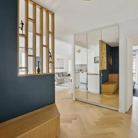 2br, Spacieux, Cosy, De Gamme, Balcon פריז